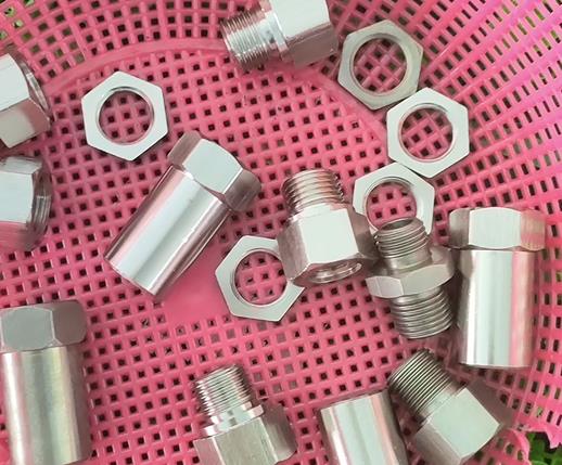 不锈钢螺母螺套去毛刺去氧化层效果 不锈钢螺母螺套去毛刺去氧化层效果