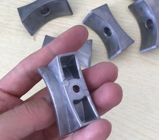 移动导块滑块铝压铸件实拍 移动导块滑块铝压铸件实拍